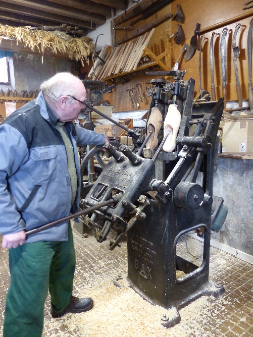 Marc à la creuseuse